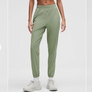 NWOT Lululemon Adapted State High-Rise Jogger *Full Length Desert Green